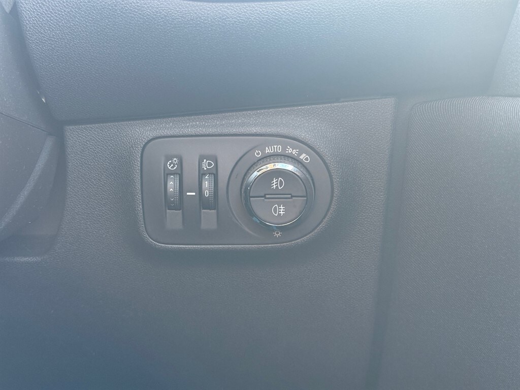 Used Vauxhall Corsa 2018 for sale - 76366675: Photo 31