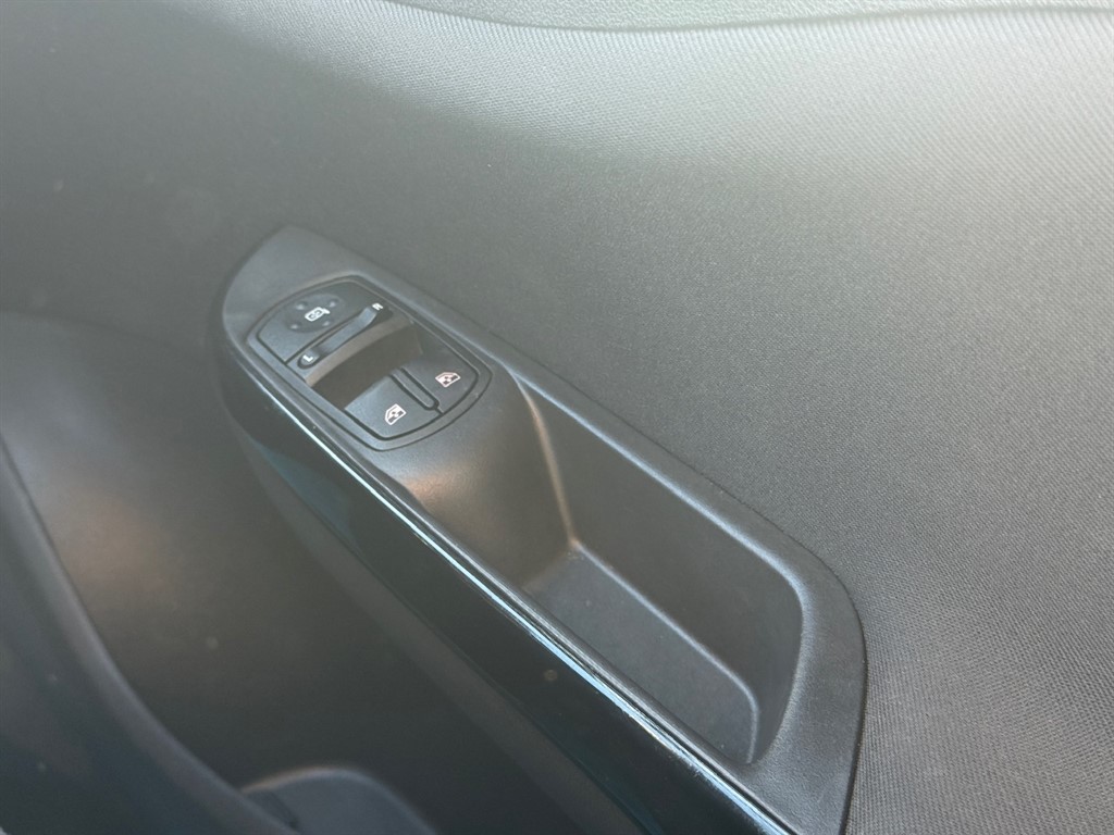 Used Vauxhall Corsa 2018 for sale - 76366675: Photo 33