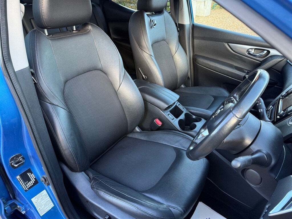 Used Nissan Qashqai 2018 for sale - 76709740: Photo 24