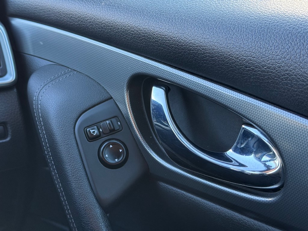 Used Nissan Qashqai 2018 for sale - 76709740: Photo 31