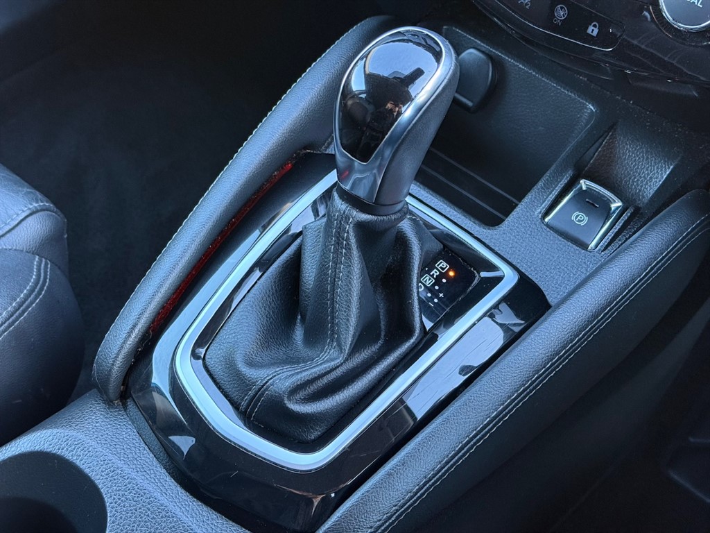 Used Nissan Qashqai 2018 for sale - 76709740: Photo 44