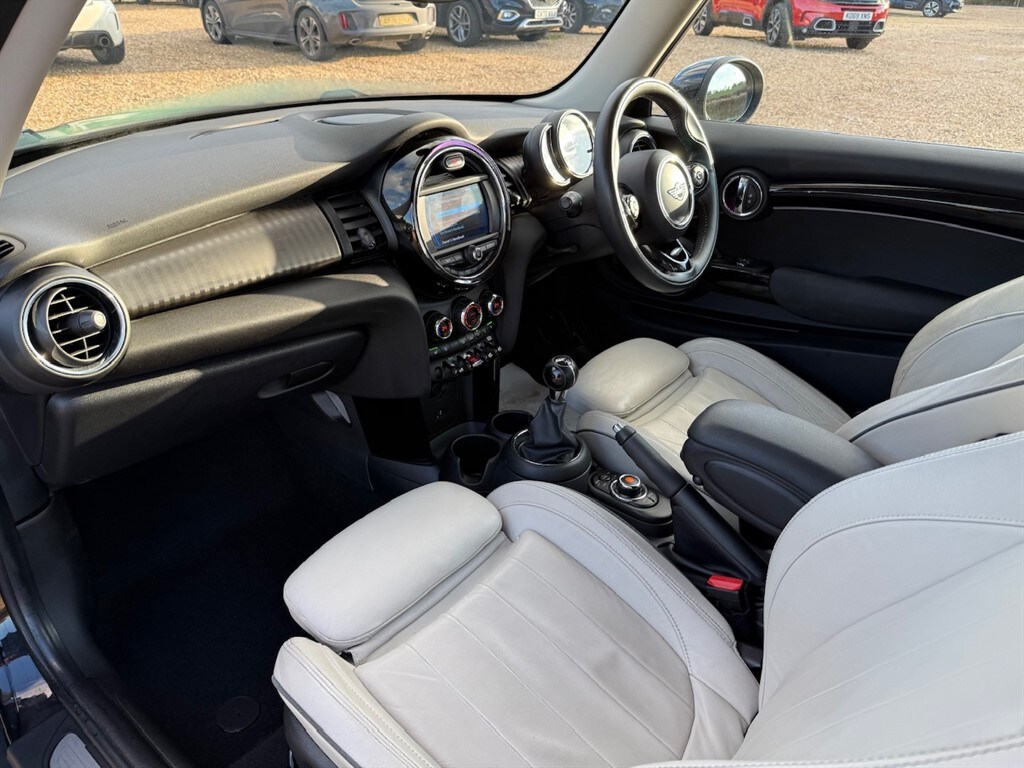 Used MINI Hatch 2019 for sale - 77218944: Photo 50