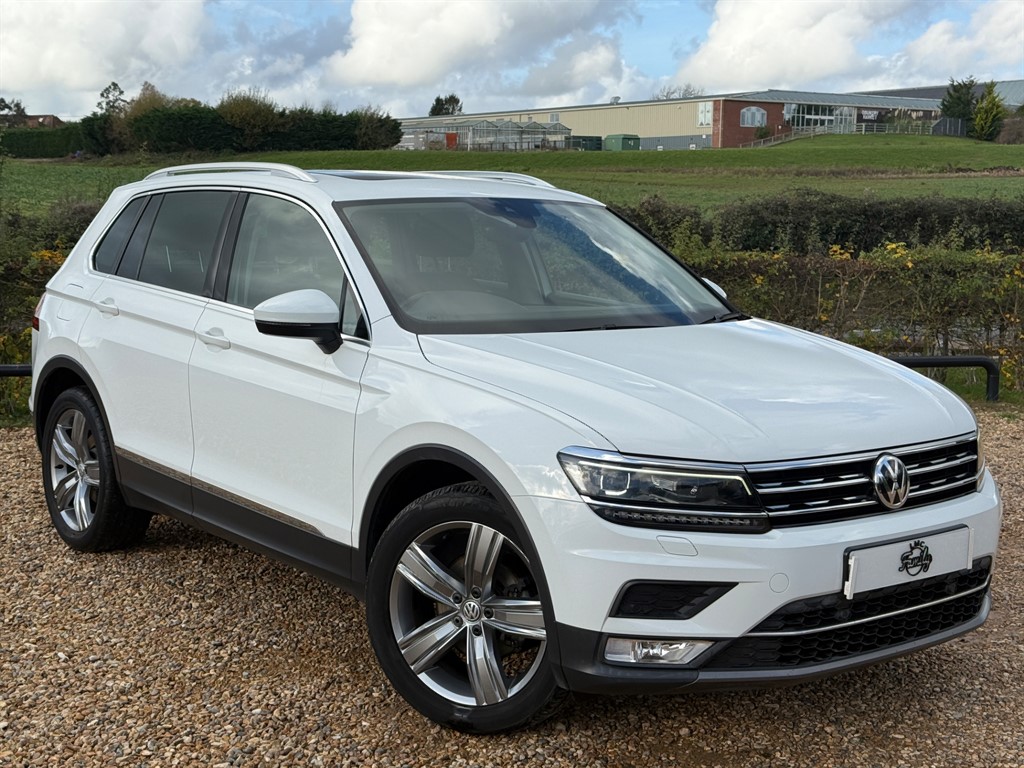 Used Volkswagen Tiguan 2016 for sale - 76563945: Photo 1