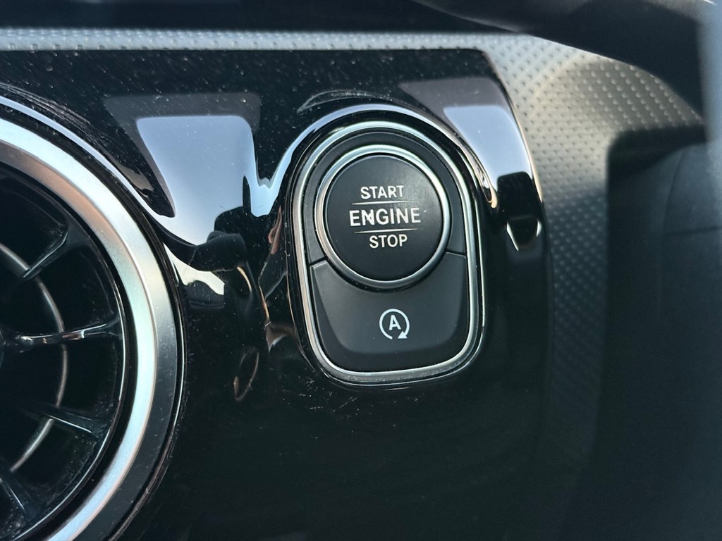 Used Mercedes-Benz A-Class 2019 for sale - 76835136: Photo 34