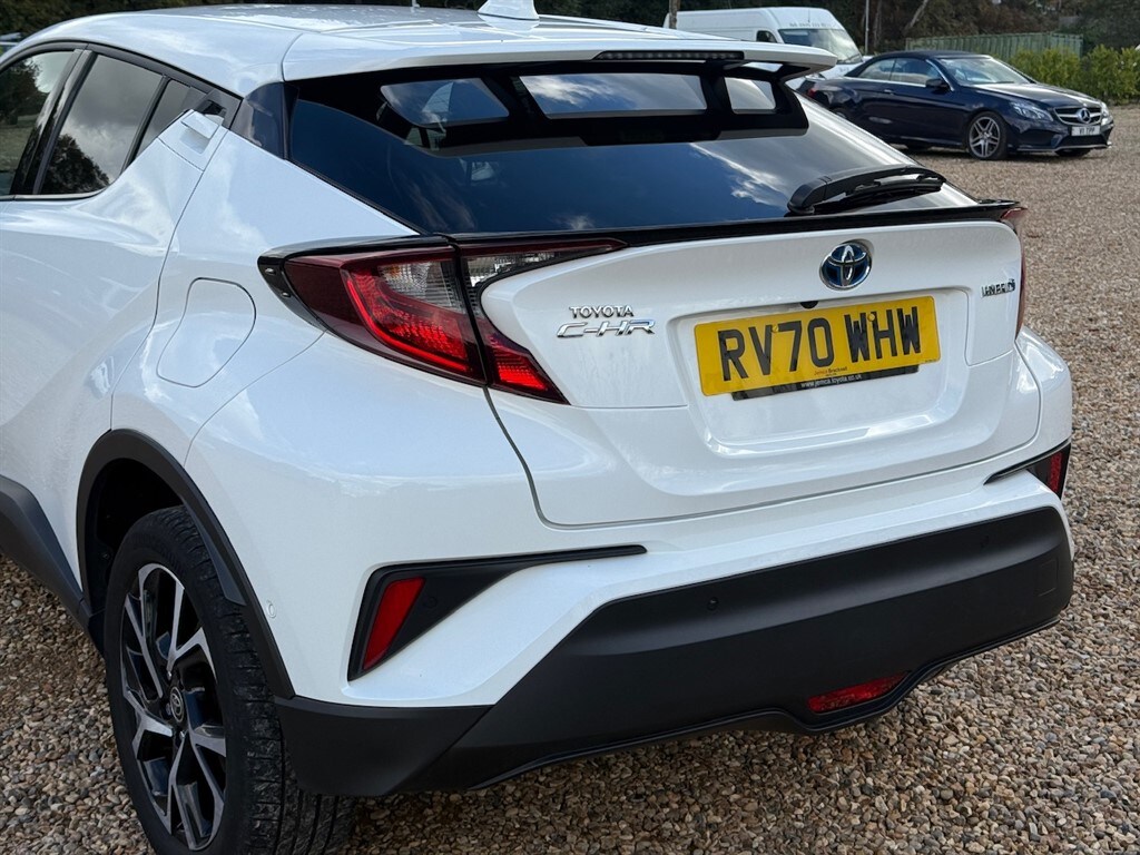 Used Toyota C-HR 2021 for sale - 76302565: Photo 11