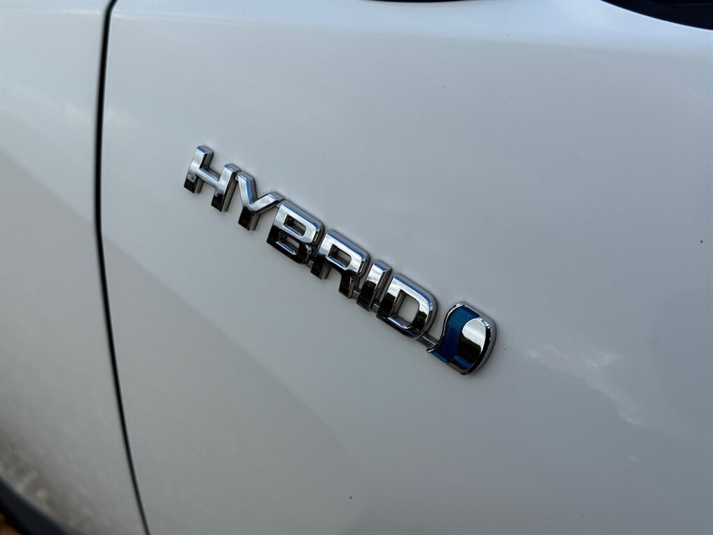 Used Toyota C-HR 2021 for sale - 76302565: Photo 25