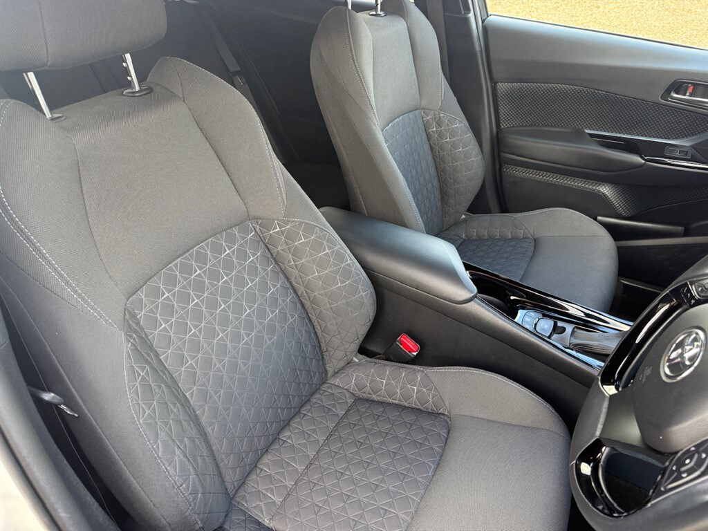 Used Toyota C-HR 2021 for sale - 76302565: Photo 27