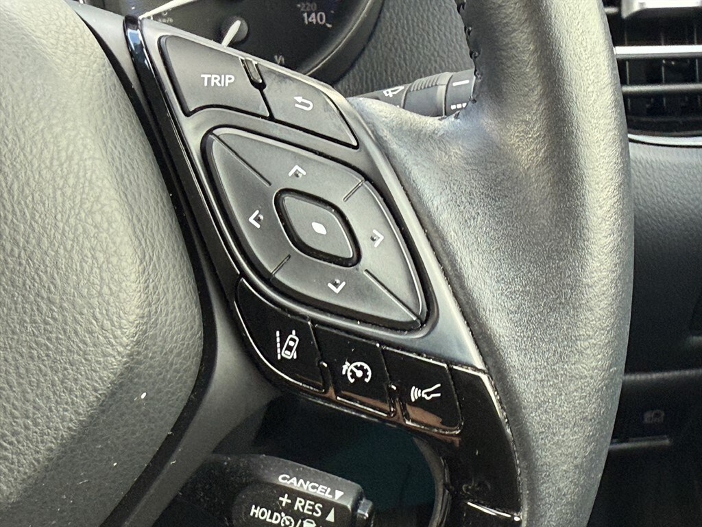 Used Toyota C-HR 2021 for sale - 76302565: Photo 32