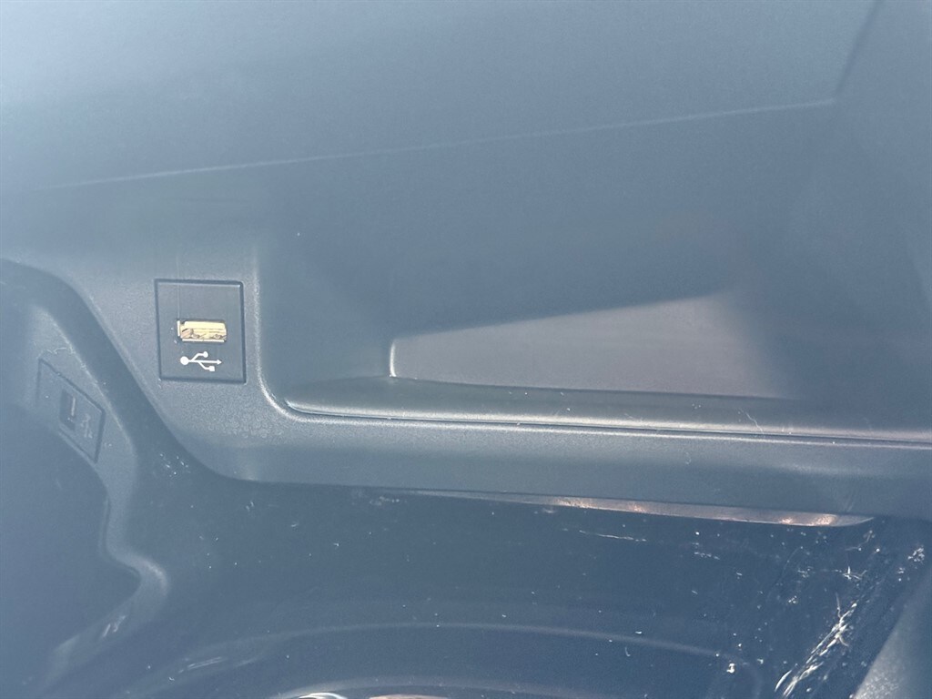 Used Toyota C-HR 2021 for sale - 76302565: Photo 46