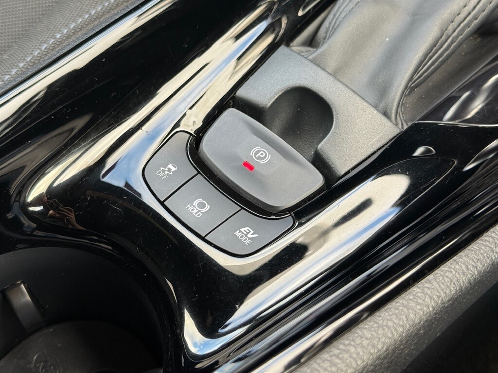 Used Toyota C-HR 2021 for sale - 76302565: Photo 48