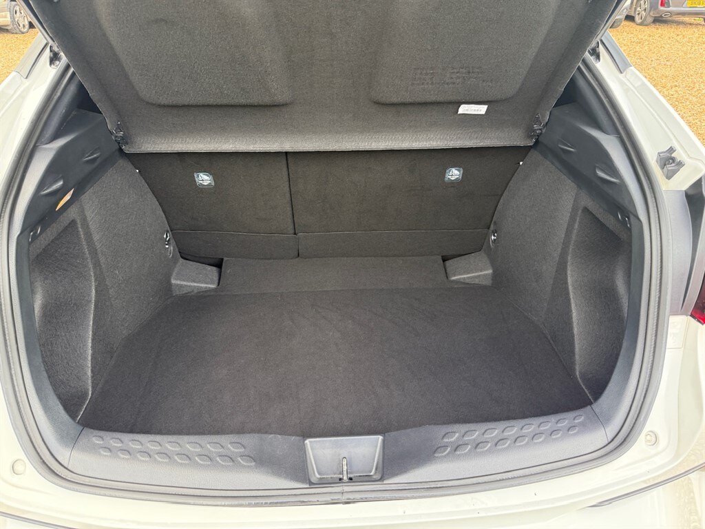 Used Toyota C-HR 2021 for sale - 76302565: Photo 57