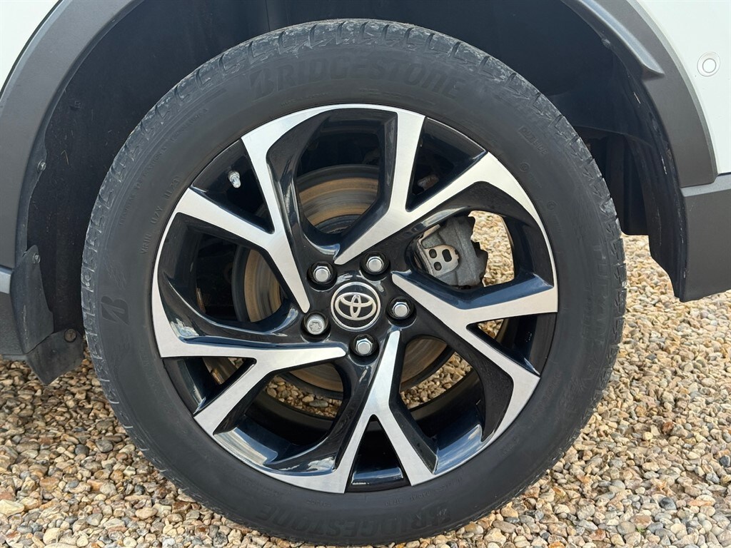 Used Toyota C-HR 2021 for sale - 76302565: Photo 9