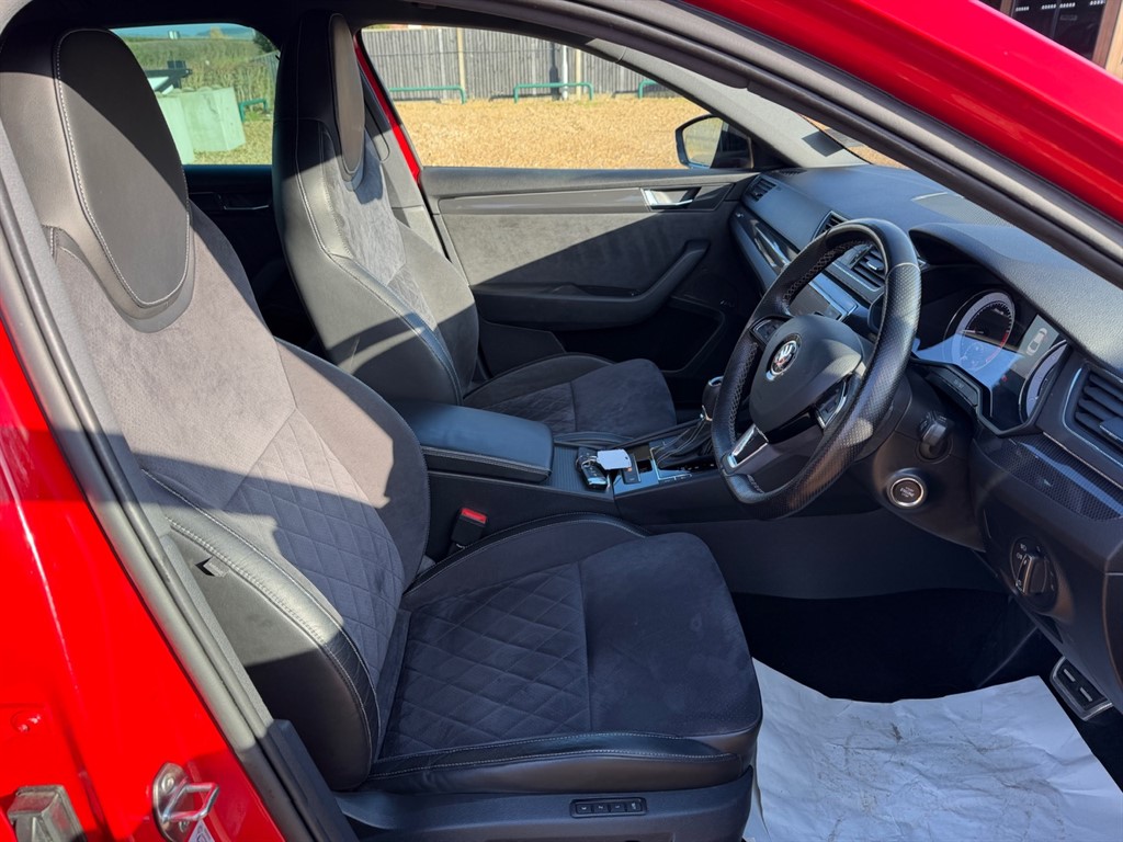 Used Skoda Superb 2017 for sale - 77256637: Photo 25