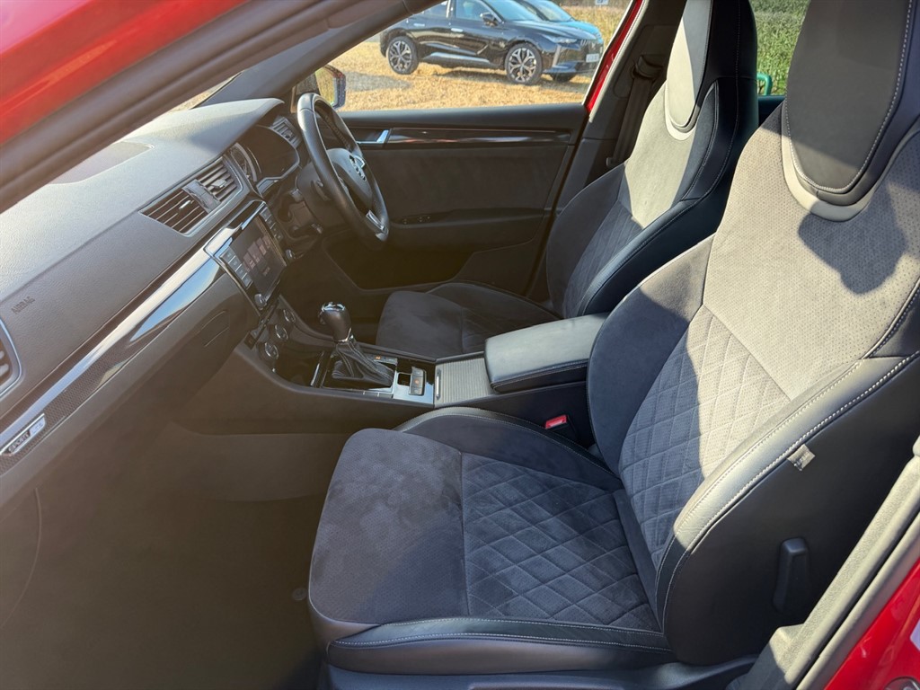 Used Skoda Superb 2017 for sale - 77256637: Photo 53