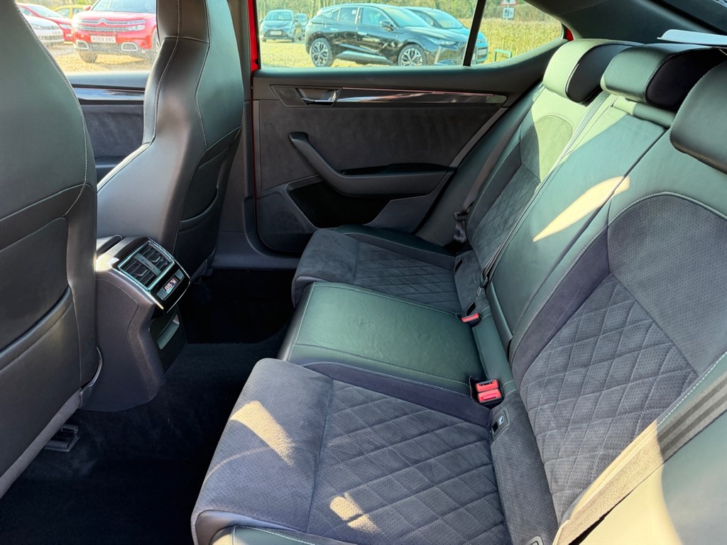 Used Skoda Superb 2017 for sale - 77256637: Photo 56