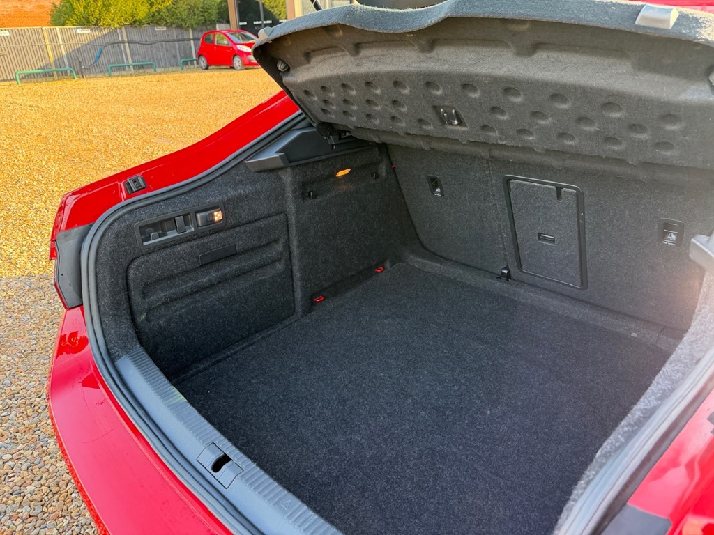 Used Skoda Superb 2017 for sale - 77256637: Photo 61