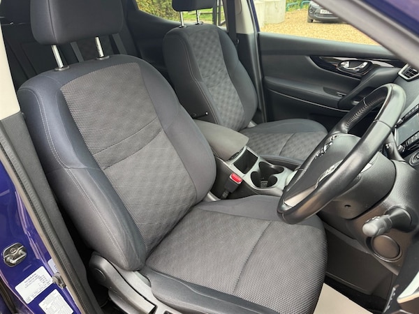 Used Nissan Qashqai 2015 for sale - 76302524: Photo 24