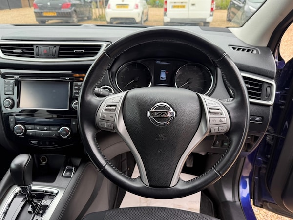 Used Nissan Qashqai 2015 for sale - 76302524: Photo 26