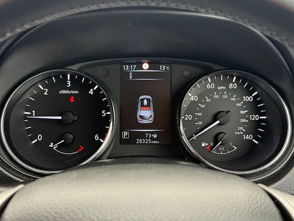 Used Nissan Qashqai 2015 for sale - 76302524: Photo 27