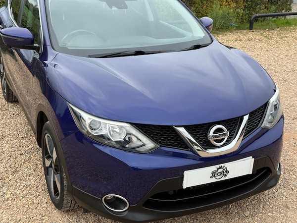 Used Nissan Qashqai 2015 for sale - 76302524: Photo 2