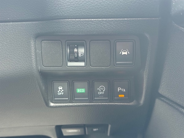 Used Nissan Qashqai 2015 for sale - 76302524: Photo 31