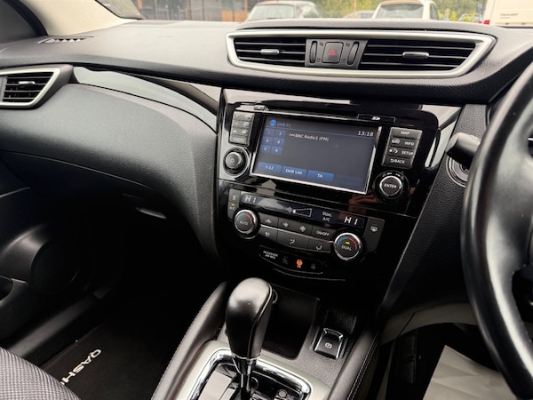 Used Nissan Qashqai 2015 for sale - 76302524: Photo 34