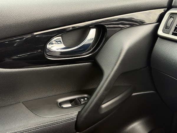 Used Nissan Qashqai 2015 for sale - 76302524: Photo 42