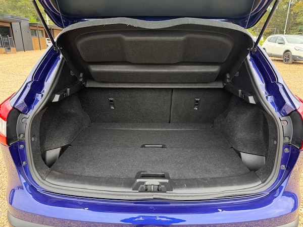 Used Nissan Qashqai 2015 for sale - 76302524: Photo 51