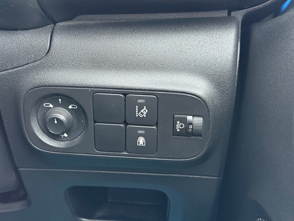 Used Citroen C3 2018 for sale - 76568169: Photo 30