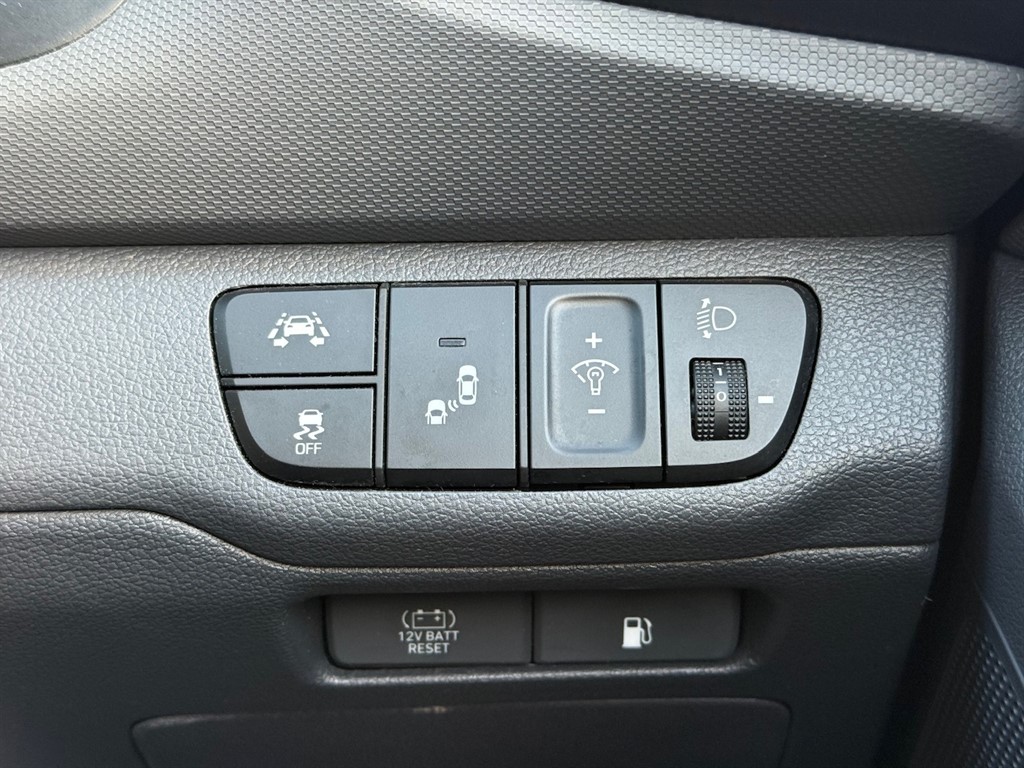 Used Hyundai IONIQ 2018 for sale - 77137980: Photo 32