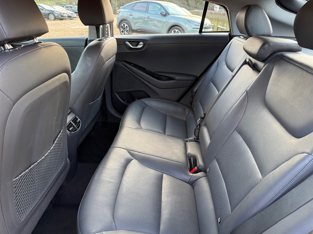 Used Hyundai IONIQ 2018 for sale - 77137980: Photo 54