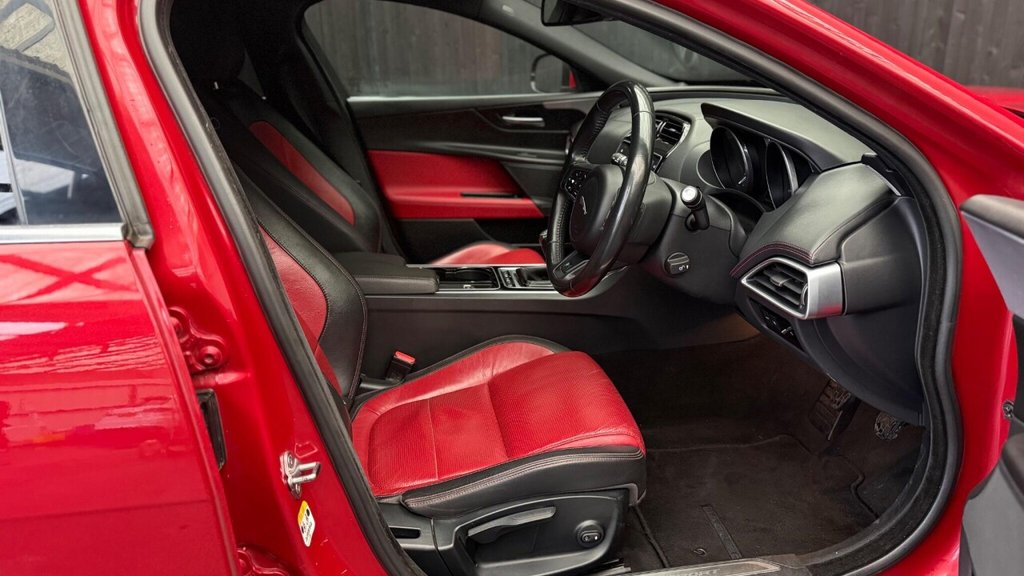 Used Jaguar XE 2017 for sale - 77764872: Photo 21