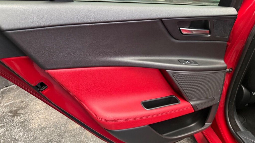 Used Jaguar XE 2017 for sale - 77764872: Photo 34