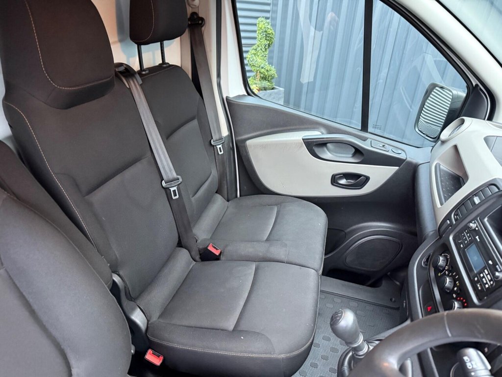 Used Renault Trafic 2017 for sale - 76631867: Photo 12