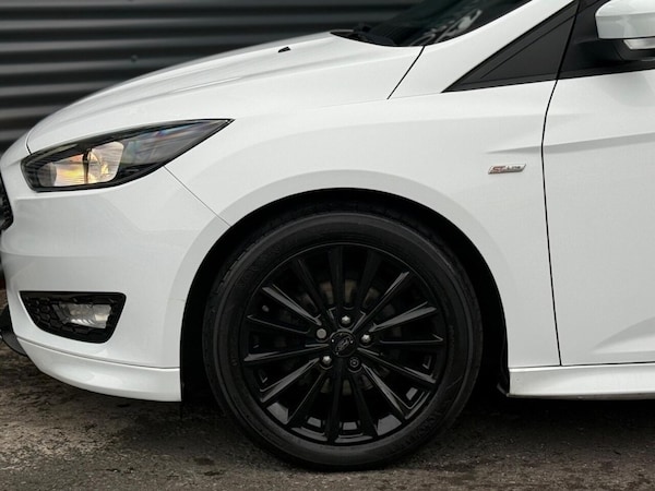 Used Ford Focus 2017 for sale - 76256584: Photo 19