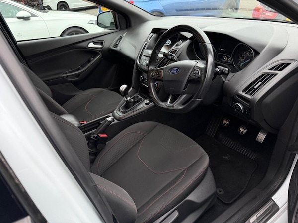 Used Ford Focus 2017 for sale - 76256584: Photo 28