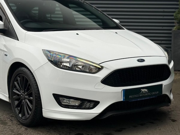 Used Ford Focus 2017 for sale - 76256584: Photo 5