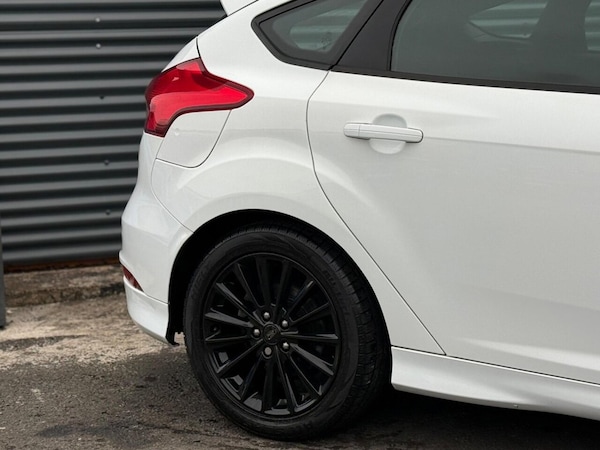 Used Ford Focus 2017 for sale - 76256584: Photo 8