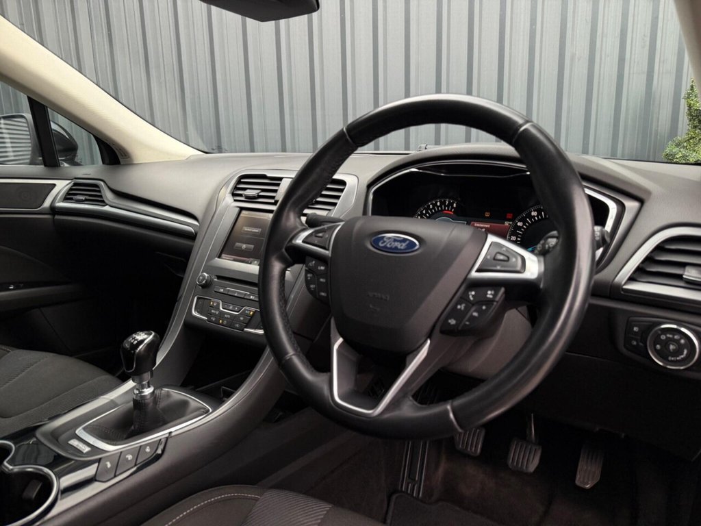 Used Ford Mondeo 2016 for sale - 76631679: Photo 11