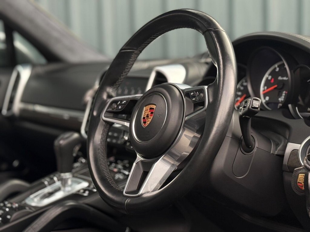 Used Porsche Cayenne 2017 for sale - 77764910: Photo 11