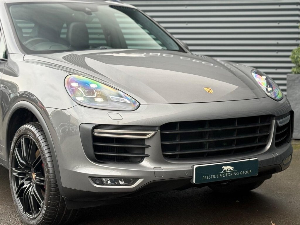 Used Porsche Cayenne 2017 for sale - 77764910: Photo 2