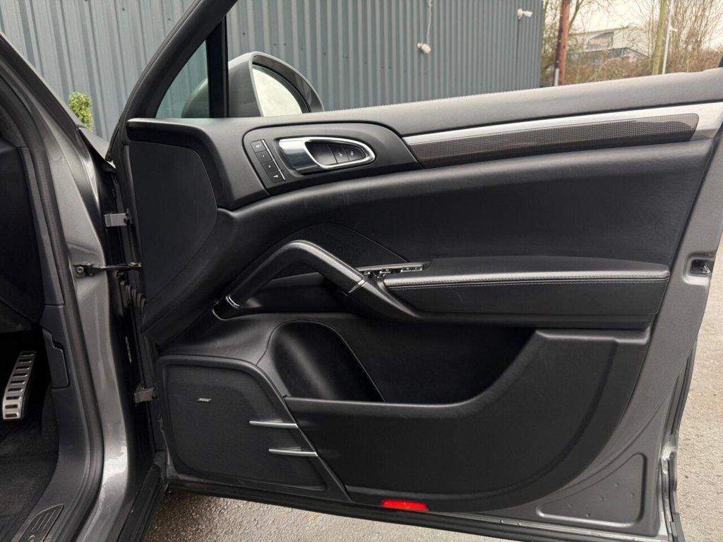 Used Porsche Cayenne 2017 for sale - 77764910: Photo 20