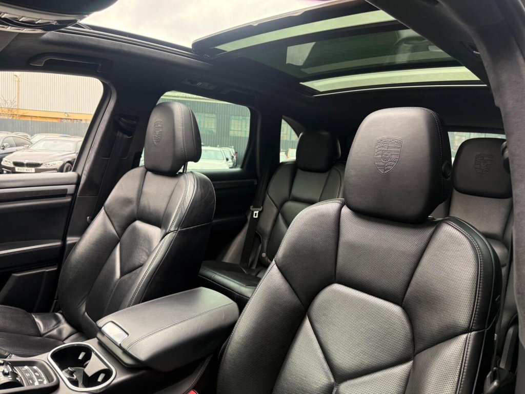 Used Porsche Cayenne 2017 for sale - 77764910: Photo 32