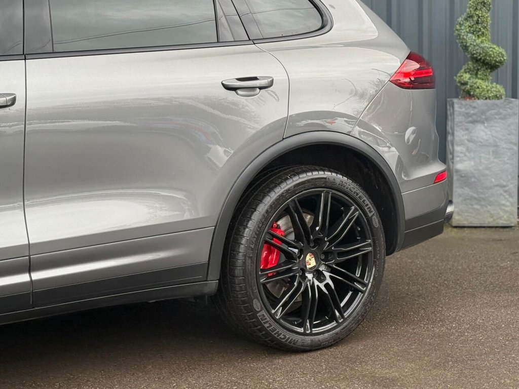 Used Porsche Cayenne 2017 for sale - 77764910: Photo 47