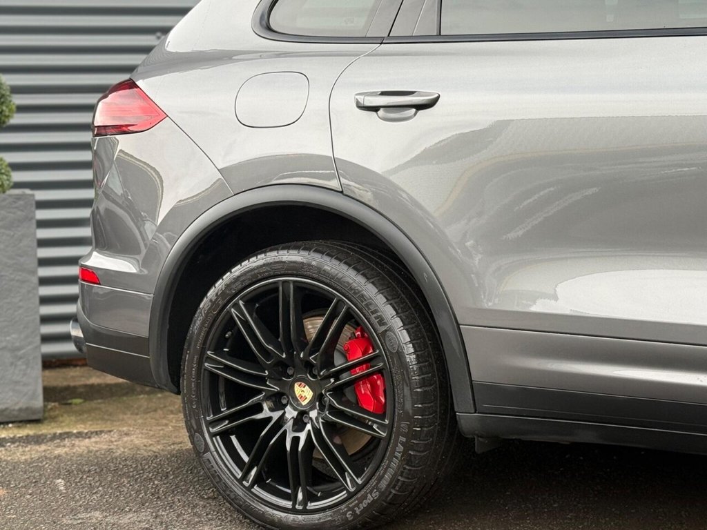 Used Porsche Cayenne 2017 for sale - 77764910: Photo 8