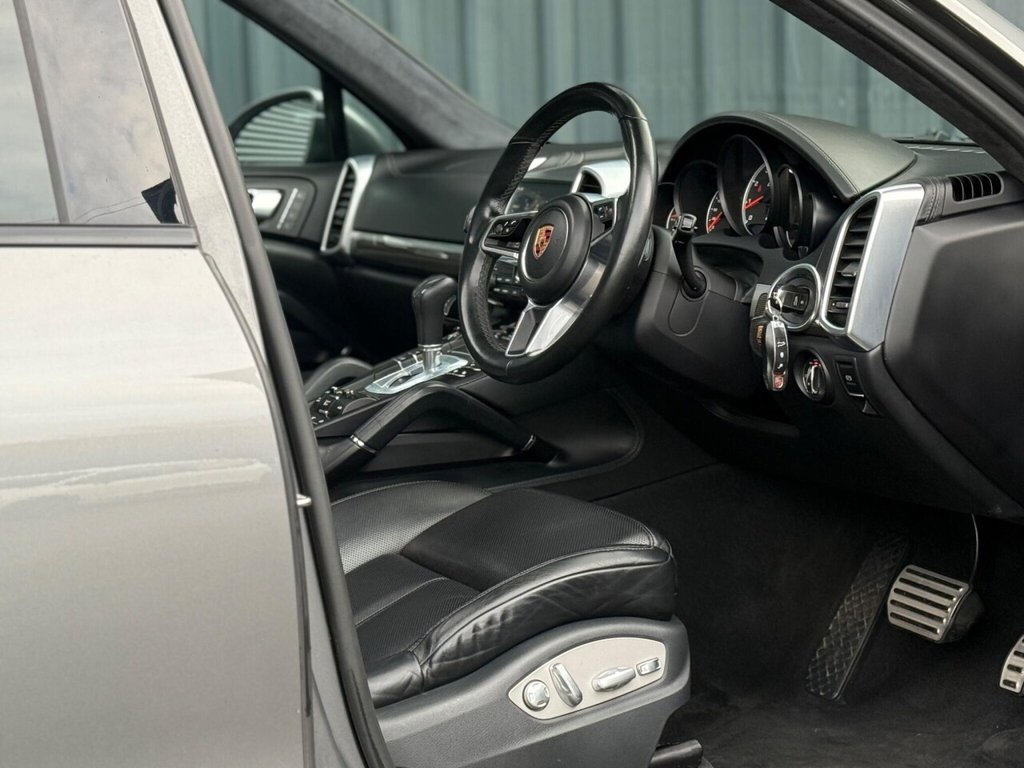 Used Porsche Cayenne 2017 for sale - 77764910: Photo 9