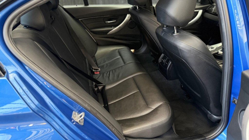 Used BMW 3 Series 2018 for sale - 77764604: Photo 23