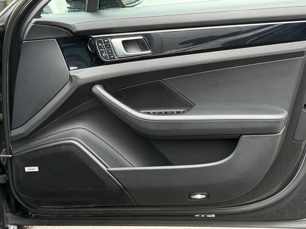 Used Porsche Panamera 2017 for sale - 76631737: Photo 45