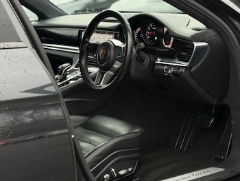 Used Porsche Panamera 2017 for sale - 76631737: Photo