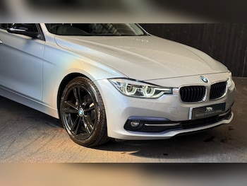 Used BMW 3 Series 2017 for sale - 78186835: Photo